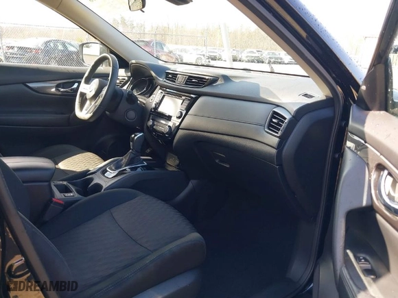 2020 Nissan Rogue S with VIN 5N1AT2MT8LC756251, listed as a IAAI auction lot 41725958 with 69255 miles. Bid and sale history available at carsss.com. Image 5.