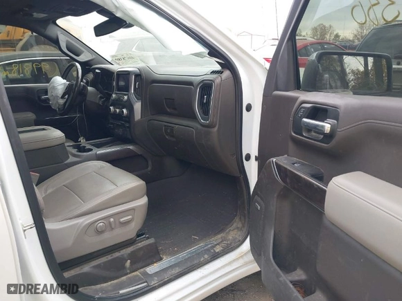 2019 GMC Sierra 1500 SLT with VIN 3GTU9DED3KG201853, listed as a IAAI auction lot 40678380 with 99,818 mi miles. Bid and sale history available at carsss.com. Image 5.