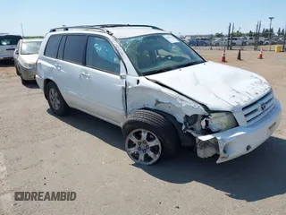 2007 Toyota Highlander with VIN JTEGD21AX70155859, listed as a IAAI auction lot 42585524 with 169,792 mi miles and . Bid and sale history available at DreamBid. Image 1.