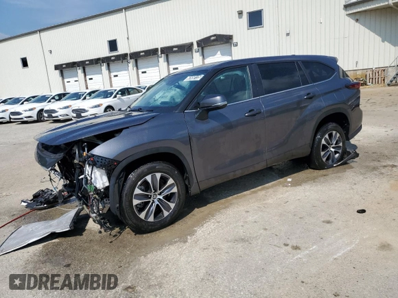 2024 Toyota Highlander LE with VIN 5TDKDRAH4RS050075, listed as a Copart auction lot 62658135 with 32,567 mi miles and Clean title. Bid and sale history available at DreamBid. Image 1.