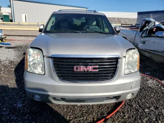 2007 GMC Yukon XL SLT with VIN 1GKFC16J77J256006, listed as a Copart auction lot 88072205 with 254,734 mi miles and Salvage Title. Bid and sale history available at carsss.com. Image 5.