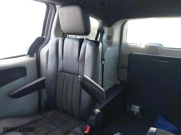 2019 Dodge Grand Caravan SXT with VIN 2C4RDGCGXKR761883, listed as a IAAI auction lot 41822704 with 51,508 mi miles. Bid and sale history available at carsss.com. Image 8.