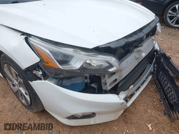 2019 Nissan Altima S z VIN 1N4BL4BV5KN308941, wystawiony jako IAAI lot #41851529 z przebiegiem 146 915 mil mil oraz . Historia ofert i sprzedaży dostępna na DreamBid. Obrazek 18.