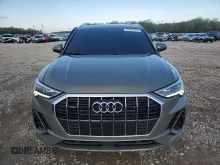 2023 Audi Q3 S line Premium z VIN WA1DECF35P1094199, wystawiony jako Copart lot #52099525 z przebiegiem 50 304 mil mil oraz Szkody całkowita. Historia ofert i sprzedaży dostępna na DreamBid. Obrazek 5.