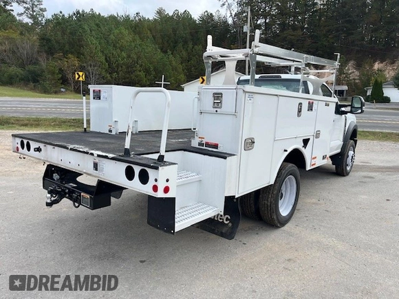 2023 Ford F-450 с VIN 1FDUF4GN6PED37578, выставлен на аукционе Copart как лот 80882404 с пробегом 23 миль миль и Чистый • Clean title. История ставок и продаж доступна на DreamBid. Изображение 3.