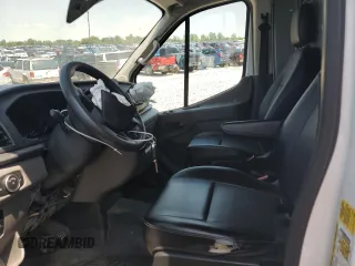 2021 Ford Transit Cargo с VIN 1FTBR1X87MKA53899, выставлен на аукционе Copart как лот 53969705 с пробегом 94 115 миль миль и Списание • Salvage title. История ставок и продаж доступна на DreamBid. Изображение 7.