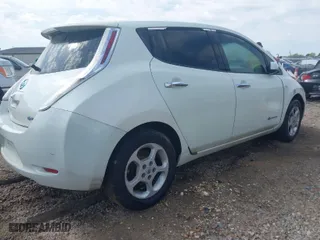2012 Nissan LEAF SL with VIN JN1AZ0CP5CT017787, listed as a IAAI auction lot 42016039 with 99,647 mi miles. Bid and sale history available at carsss.com. Image 4.