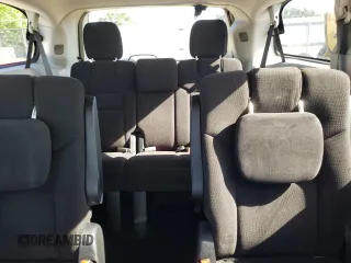 2014 Dodge Grand Caravan SXT z VIN 2C4RDGCG6ER427418, wystawiony jako Copart lot #58804395 z przebiegiem 154 524 mil mil oraz Tytuł czysty. Historia ofert i sprzedaży dostępna na DreamBid. Obrazek 10.