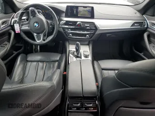 2018 BMW 5 Series 530e xDrive z VIN WBAJB1C56JB084422, wystawiony jako Copart lot #47596335 z przebiegiem 68 276 mil mil oraz Szkoda całkowita • Salvage title. Historia ofert i sprzedaży dostępna na DreamBid. Obrazek 8.