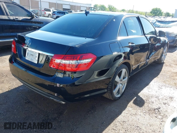 2010 Mercedes-Benz E 350 Luxury with VIN WDDHF5GB1AA223140, listed as a IAAI auction lot 42073965 with 81,656 mi miles and . Bid and sale history available at carsss.com. Image 4.