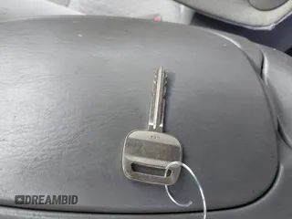 2006 Toyota Tundra SR5 с VIN 5TBET34116S519316, выставлен на аукционе IAAI как лот 42610008 с пробегом 257 101 миль миль и . История ставок и продаж доступна на DreamBid. Изображение 11.