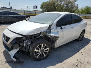 2022 Nissan Versa SV z VIN 3N1CN8EV1NL852274, wystawiony jako Copart lot #53149755 z przebiegiem Nie podano mil oraz Szkody całkowita. Historia ofert i sprzedaży dostępna na DreamBid. Obrazek 1.