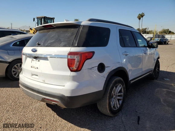 2016 Ford Explorer XLT with VIN 1FM5K7D83GGD02968, listed as a Copart auction lot 45418355 with 118,573 mi miles and Clean Title. Bid and sale history available at carsss.com. Image 3.