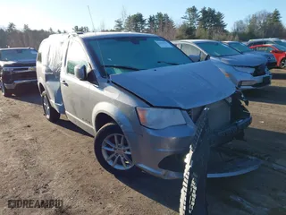 2019 Dodge Grand Caravan SXT with VIN 2C4RDGCGXKR761883, listed as a IAAI auction lot 41822704 with 51,508 mi miles. Bid and sale history available at carsss.com. Image 13.