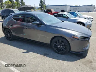 2021 Mazda 3 Premium Plus z VIN JM1BPBNY6M1333768, wystawiony jako Copart lot #60167225 z przebiegiem 32 286 mil mil oraz Szkoda całkowita • Salvage title. Historia ofert i sprzedaży dostępna na DreamBid. Obrazek 4.