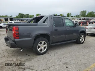 2011 Chevrolet Avalanche LT z VIN 3GNTKFE33BG214581, wystawiony jako Copart lot #55279435 z przebiegiem 182 711 mil mil oraz Szkoda całkowita • Salvage title. Historia ofert i sprzedaży dostępna na DreamBid. Obrazek 3.