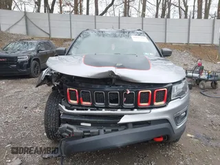 2020 Jeep Compass Trailhawk with VIN 3C4NJDDB9LT127231, listed as a IAAI auction lot 41817392 with 111,344 mi miles and . Bid and sale history available at carsss.com. Image 13.