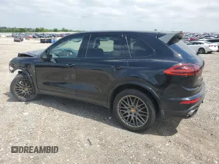 2017 Porsche Cayenne z VIN WP1AA2A20HKA80248, wystawiony jako Copart lot #56482555 z przebiegiem Nie podano mil oraz Szkoda całkowita • Salvage title. Historia ofert i sprzedaży dostępna na DreamBid. Obrazek 2.