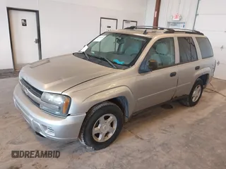 2006 Chevrolet TrailBlazer LS with VIN 1GNDT13S162121748, listed as a IAAI auction lot 42210260 with 236,517 mi miles and . Bid and sale history available at DreamBid. Image 2.