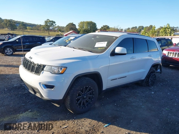 2017 Jeep Grand Cherokee Laredo with VIN 1C4RJEAG1HC903264, listed as a IAAI auction lot 40606675 with 144,106 mi miles. Bid and sale history available at carsss.com. Image 18.