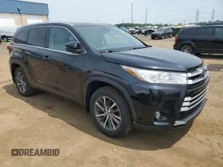 2017 Toyota Highlander XLE with VIN 5TDJZRFH5HS378559, listed as a Copart auction lot 60284395 with 121,915 mi miles and Clean title. Bid and sale history available at DreamBid. Image 4.
