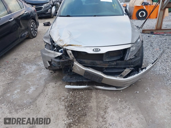 2012 Kia Optima SX with VIN 5XXGR4A62CG027184, listed as a IAAI auction lot 41236626 with 121,686 mi miles and . Bid and sale history available at carsss.com. Image 6.