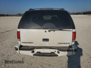 1998 Chevrolet Blazer LS z VIN 1GNDT13W9W2147761, wystawiony jako Copart lot #47551835 z przebiegiem 211 761 mil mil oraz Szkoda całkowita • Salvage title. Historia ofert i sprzedaży dostępna na DreamBid. Obrazek 6.