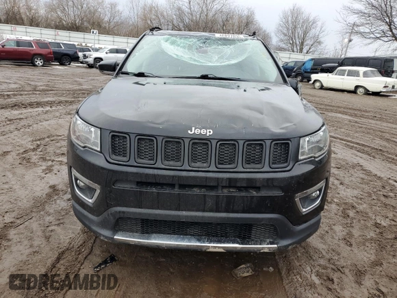 2019 Jeep Compass Limited z VIN 3C4NJDCB0KT647592, wystawiony jako Copart lot #46827035 z przebiegiem 68 516 mil mil oraz Czysty tytuł • Clean title. Historia ofert i sprzedaży dostępna na DreamBid. Obrazek 5.