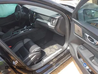 2024 Volvo S60 Plus Black Edition с VIN 7JRL12THXRG293984, выставлен на аукционе IAAI как лот 42101901 с пробегом 23 976 миль миль и . История ставок и продаж доступна на DreamBid. Изображение 5.