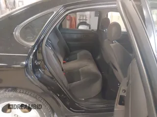 2004 Ford Taurus SE z VIN 1FAFP53U74G107504, wystawiony jako IAAI lot #42068692 z przebiegiem Nie podano mil oraz . Historia ofert i sprzedaży dostępna na DreamBid. Obrazek 8.