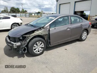 2012 Honda Civic LX z VIN 19XFB2F58CE107697, wystawiony jako Copart lot #57160125 z przebiegiem 161 860 mil mil oraz Szkoda całkowita • Salvage title. Historia ofert i sprzedaży dostępna na DreamBid. Obrazek 1.