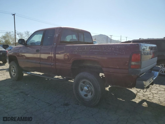 2000 Dodge Ram 1500 with VIN 3B7HF13Z6YG139252, listed as a Copart auction lot 47796595 with 149,542 mi miles and Clean Title. Bid and sale history available at carsss.com. Image 2.