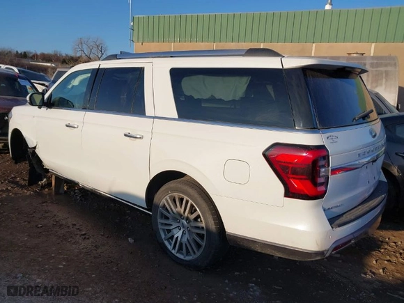 2023 Ford Expedition Max Limited with VIN 1FMJK1K87PEA59532, listed as a IAAI auction lot 41076319 with 33,480 mi miles. Bid and sale history available at carsss.com. Image 3.