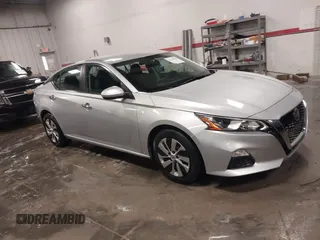 2019 Nissan Altima 2.5 S with VIN 1N4BL4BV9KC149515, listed as a IAAI auction lot 41236906 with 85,052 mi miles. Bid and sale history available at carsss.com. Image 1.