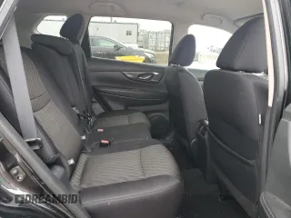 2017 Nissan Rogue SV z VIN 5N1AT2MT9HC879208, wystawiony jako Copart lot #50619795 z przebiegiem 110 991 mil mil oraz Szkoda całkowita • Salvage title. Historia ofert i sprzedaży dostępna na DreamBid. Obrazek 11.