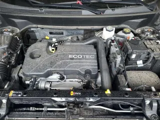 2022 Chevrolet Equinox LT z VIN 2GNAXTEV7N6119840, wystawiony jako IAAI lot #42575815 z przebiegiem 47 560 mil mil oraz . Historia ofert i sprzedaży dostępna na DreamBid. Obrazek 1.