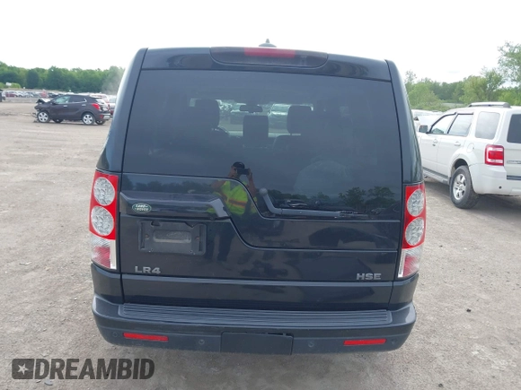 2012 Land Rover LR4 HSE z VIN SALAG2D43CA597757, wystawiony jako IAAI lot #42265010 z przebiegiem 116 140 mil mil oraz . Historia ofert i sprzedaży dostępna na DreamBid. Obrazek 16.