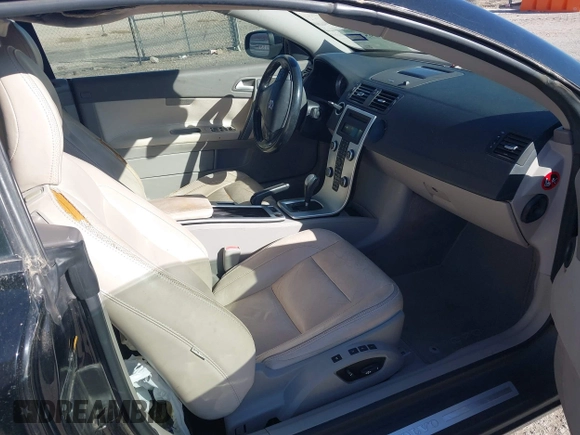 2011 Volvo C70 with VIN YV1672MC1BJ120614, listed as a IAAI auction lot 41495297 with 148,875 mi miles. Bid and sale history available at carsss.com. Image 5.