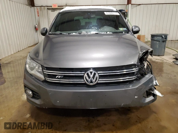 2016 Volkswagen Tiguan R-Line with VIN WVGBV7AX4GW085961, listed as a Copart auction lot 41828715 with 102,369 mi miles and Salvage Title. Bid and sale history available at DreamBid. Image 5.