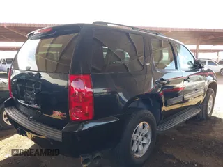 2008 GMC Yukon SLT w/4SB with VIN 1GKFC13078R107660, listed as a IAAI auction lot 41530944 with 229,929 mi miles. Bid and sale history available at carsss.com. Image 4.