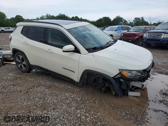 2017 Jeep Compass Latitude с VIN 3C4NJDBB3HT667670, выставлен на аукционе Copart как лот 59701245 с пробегом 118 331 миль миль и Списание • Salvage title. История ставок и продаж доступна на DreamBid. Изображение 4.