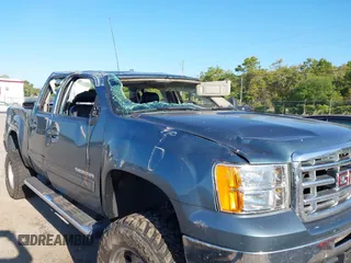 2010 GMC Sierra 1500 SLE z VIN 3GTRKVE30AG239997, wystawiony jako IAAI lot #42056748 z przebiegiem 159 931 mil mil oraz . Historia ofert i sprzedaży dostępna na DreamBid. Obrazek 6.