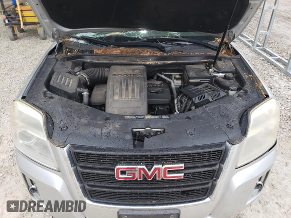 2013 GMC Terrain SLE z VIN 2GKALMEK4D6300221, wystawiony jako Copart lot #55784815 z przebiegiem 129 424 mil mil oraz Szkoda całkowita • Salvage title. Historia ofert i sprzedaży dostępna na DreamBid. Obrazek 12.