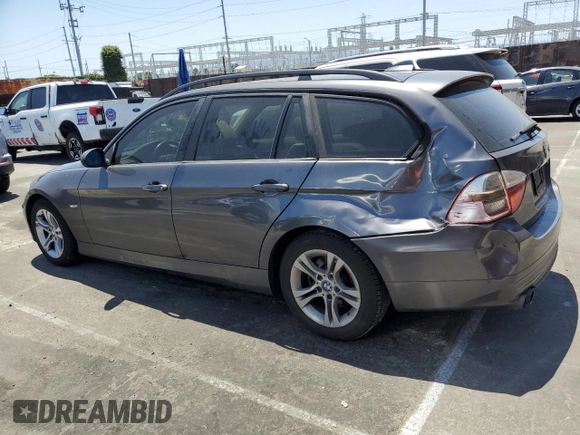 2008 BMW 3 Series 328xi z VIN WBAVT73598FZ38078, wystawiony jako Copart lot #56104865 z przebiegiem 100 979 mil mil oraz Szkoda całkowita • Salvage title. Historia ofert i sprzedaży dostępna na DreamBid. Obrazek 2.