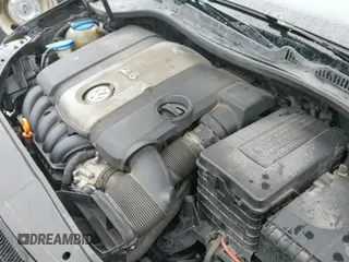 2009 Volkswagen Jetta SE with VIN 3VWRM71K39M061922, listed as a IAAI auction lot 41833902 with 207,905 mi miles and . Bid and sale history available at DreamBid. Image 19.