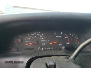 2003 Ford F-250 XL z VIN 1FTNW21F93EA13341, wystawiony jako Copart lot #59484025 z przebiegiem Nie podano mil oraz Szkoda całkowita • Salvage title. Historia ofert i sprzedaży dostępna na DreamBid. Obrazek 9.
