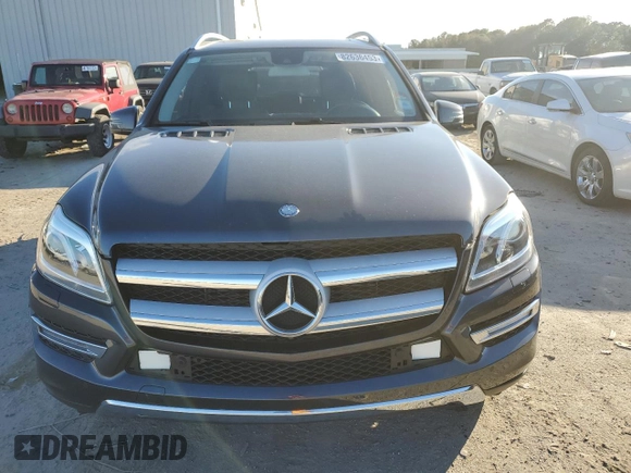 2015 Mercedes-Benz GL-Class GL 350 BlueTEC with VIN 4JGDF2EEXFA535688, listed as a Copart auction lot 82636453 with 105,781 mi miles. Bid and sale history available at carsss.com. Image 5.