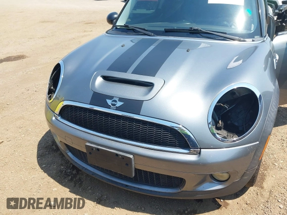 2010 MINI Hardtop S with VIN WMWMF7C53ATZ70244, listed as a IAAI auction lot 42673174 with 137,805 mi miles and . Bid and sale history available at DreamBid. Image 6.