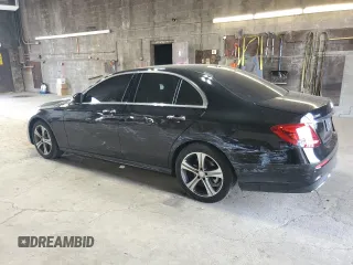 2017 Mercedes-Benz E 300 Luxury z VIN WDDZF4KB9HA215853, wystawiony jako Copart lot #60481375 z przebiegiem 99 900 mil mil oraz Szkoda całkowita • Salvage title. Historia ofert i sprzedaży dostępna na DreamBid. Obrazek 2.