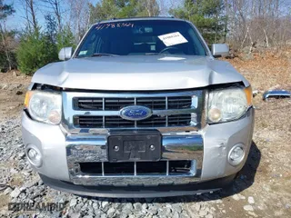 2011 Ford Escape Limited with VIN 1FMCU9EG4BKC27352, listed as a IAAI auction lot 41988364 with 106,482 mi miles. Bid and sale history available at carsss.com. Image 6.